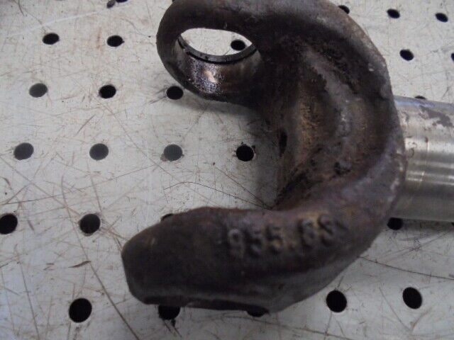 for, David Brown 1394 4wd Front Axle Outer Half Shaft in Good Condition