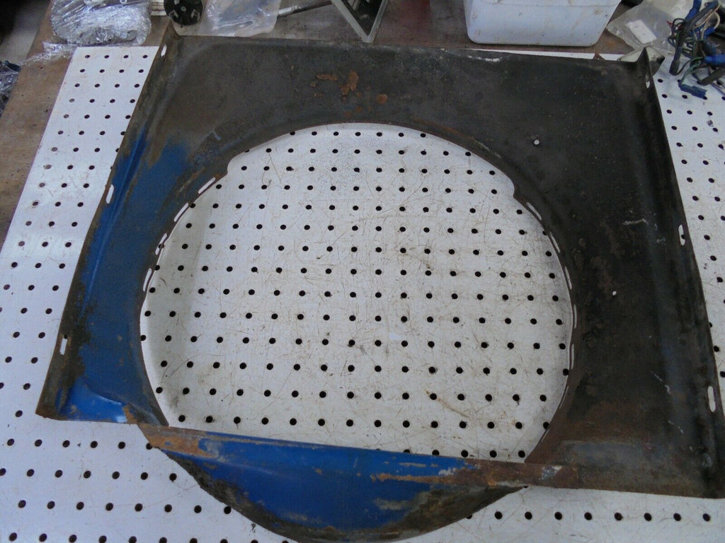 for, FORD 4600,4000 Steel Radiator Cowling in Good Condition