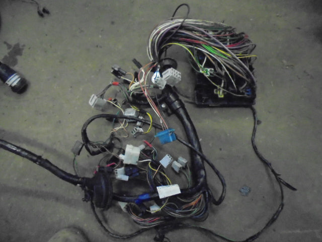 Ford New Holland 4830, 5030 Dash And Engine Wiring Loom With Fuse Box