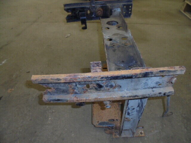 for, David Brown 1294 Front Grill Mounting Bracket in Good Condition