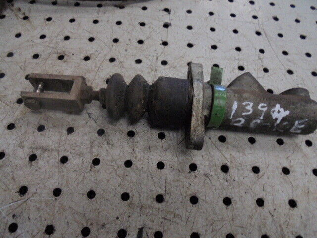 for, David Brown 1394 Brake Master Cylinder in Good Condition