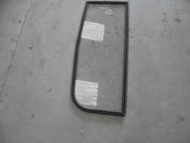 For CASE IHC 895 L CAB FRONT LOWER RH GLASS & RUBBER SEALER
