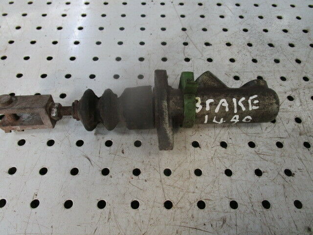 for, David Brown 1490,1494 Brake Master Cylinder in Good Condition