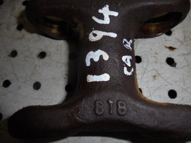 for, David Brown 1394 4wd Front Axle Half Shaft UJ Yoke in Good Condition