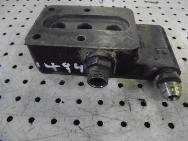 David Brown 1494, 1490 Auxilliary Spool Valve Mounting Block On Rear Axle Casing