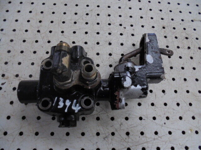 for, David Brown 1394 Hydraulic Isolator Valve Assembly - Good Condition