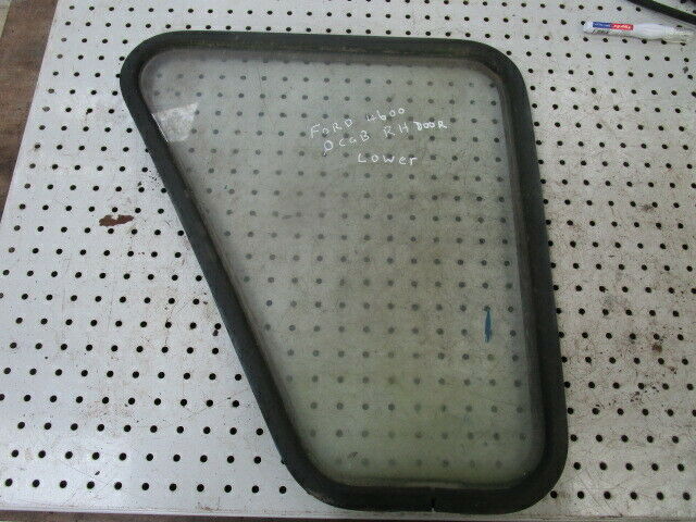 for, Ford 4600-7610 Q Cab RH Lower Door Glass & Rubber Seal in Good Condition