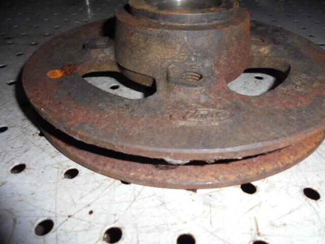 for, Ford 4610 Crankshaft Pulley in Good Condition