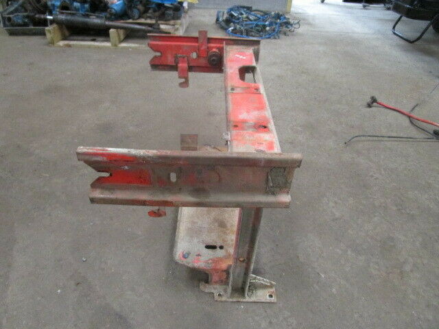 for, David Brown 1290, 1390 Front Battery Tray & Bonnet Mounting Bracket