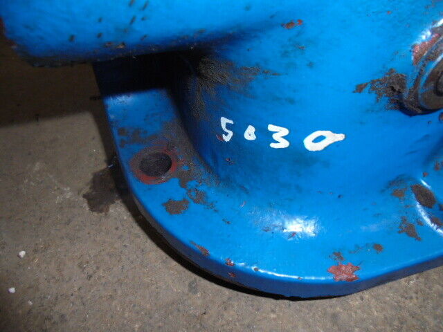 for, Ford 5030 Rear Axle Centre Housing 4wd in Good Condition