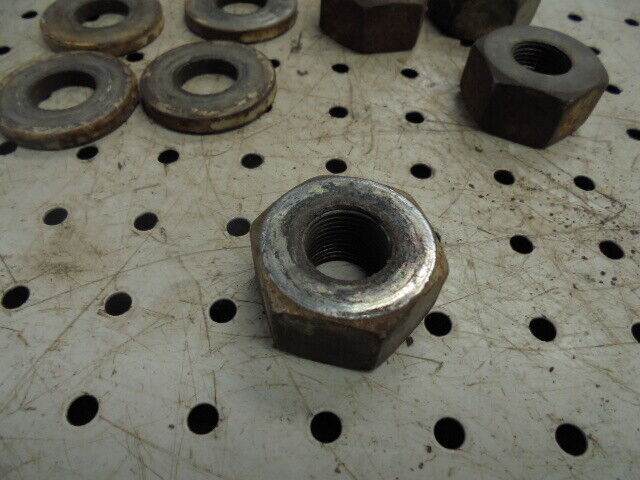 for, Ford 5030 Rear Wheel Nuts and Washers - Set of 8 - Good Condition