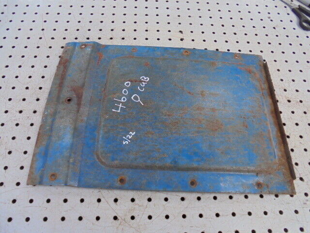 for, Ford 4600 Q Cab Steering Column Cover Plate in Good Condition