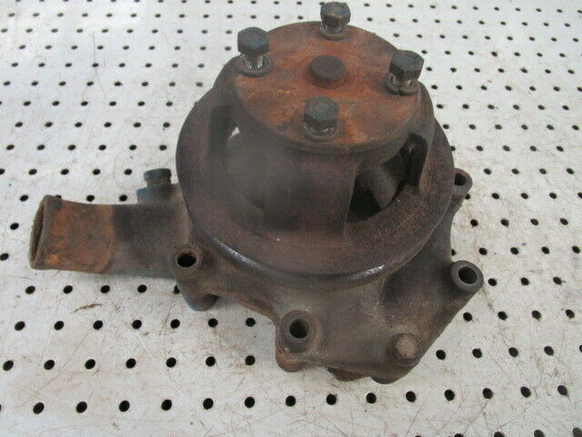 for, Ford 4600 Engine Water Pump & Housing in Good Condition