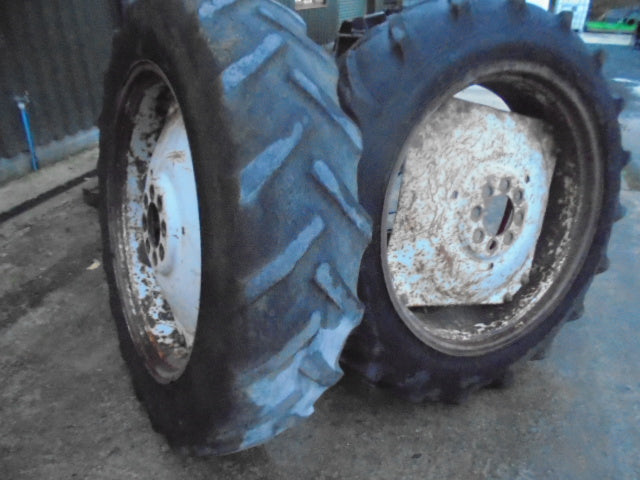 Ford New Holland 4830, 5030, 4610 12.4x36 Wheels And Tyres
