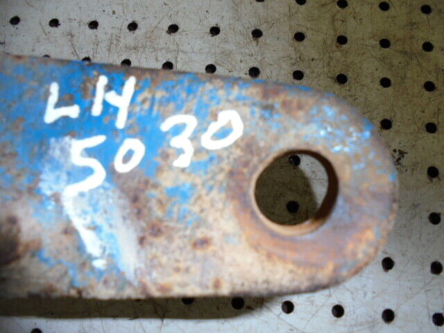 for, Ford 5030 LH Hydraulic Arm Stabaliser Bracket in Good Condition