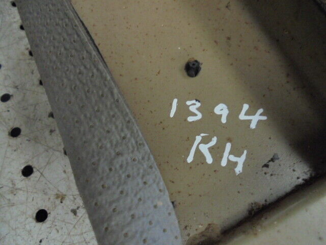 for, David Brown 1394 Cab RH 'B' Pillar Inner Cladding Cover & Ashtray