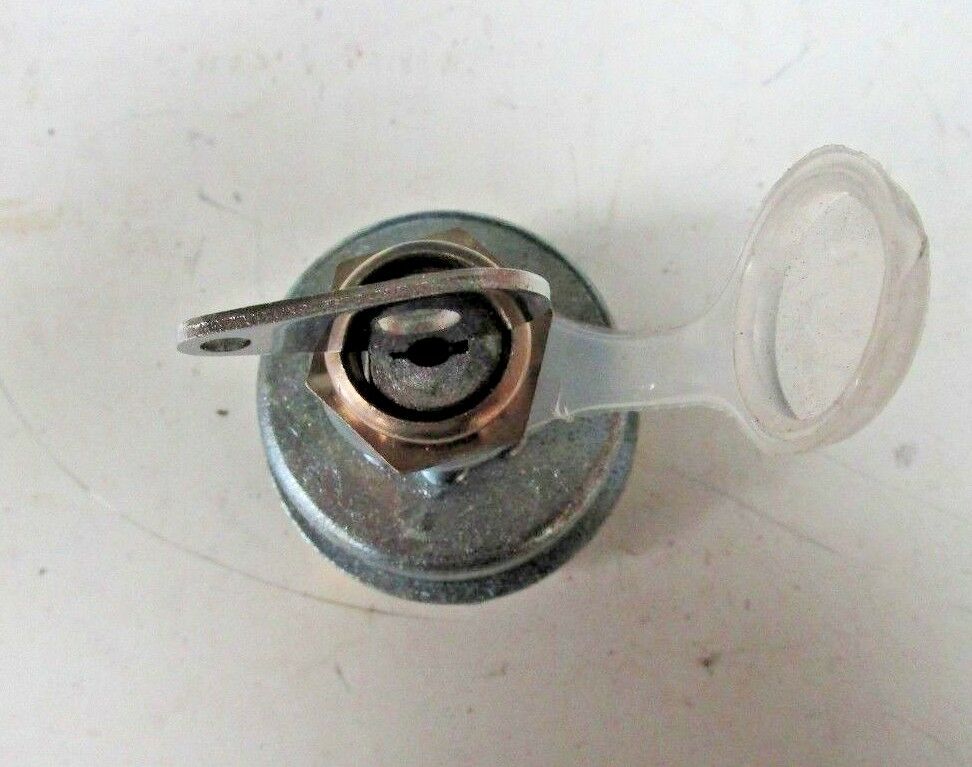 Massey Ferguson / Case IHC IGNITION SWITCH DYNAMO TYPE - 14MM