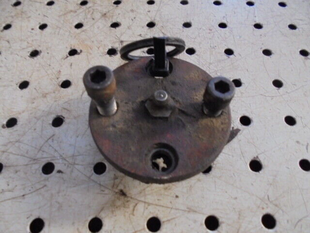 for, David Brown 1490 2wd Power Steering Ram Mounting Pin - Good Condition