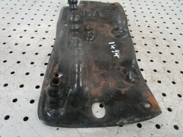 for, David Brown 1494 Hydraulic Lever Box Rubber Gaiter in Good Condition