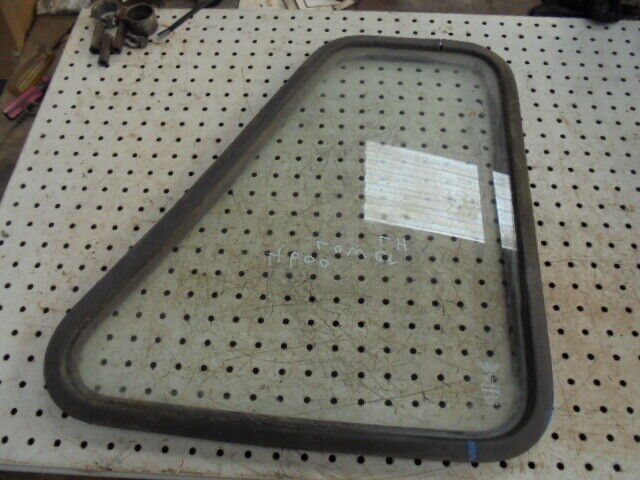 for, Ford 4600 - 7610 Q Cab LH Lower Door Glass & Rubber Seal - Good Condition