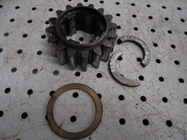 for, David Brown 1490 4wd Front Axle Sun Gear in Good Condition