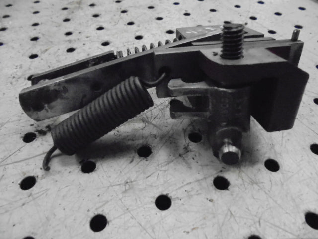 David Brown 1394 Hydraulic Cross Shaft Height Sensing Block Assembly