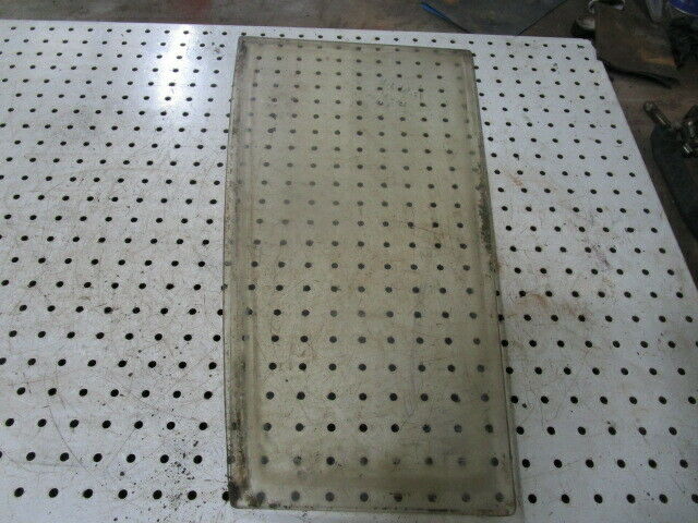 for, David Brown 1290, 1390, 1490, 1494 RH Front Lower Glass - Good condition 