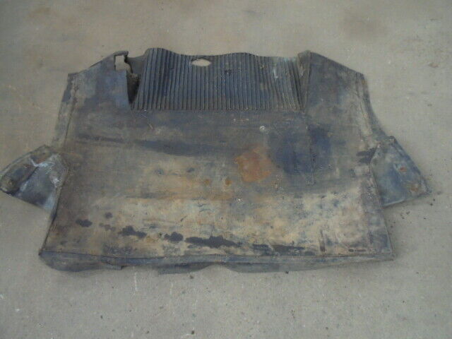 for, David Brown 1490 Cab Floor Mat - Good Condition