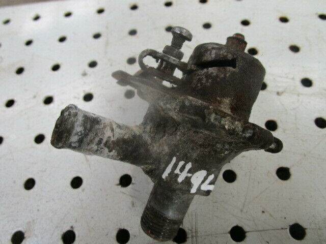 for, David Brown 1394, 1494 Cab Heater Control Valve - Good condition 