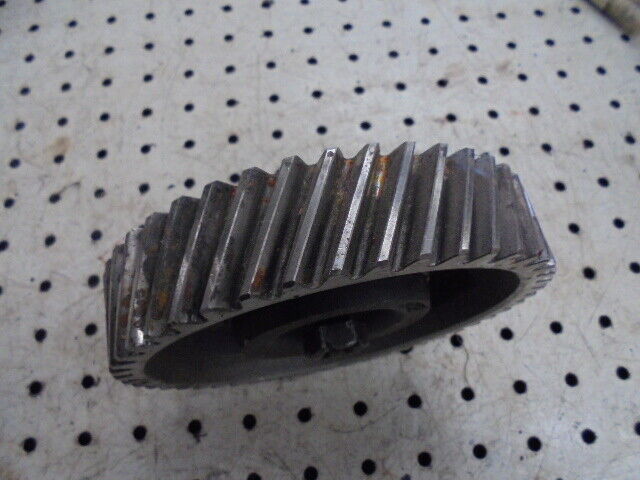 for, FORD 4610 Engine Idler Timing Gear & Hub - Good Condition 