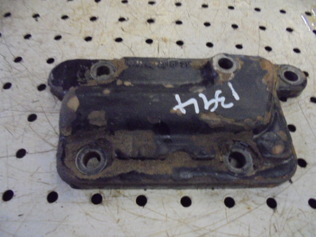 David Brown 1394 1494 Auxiliary Spool Valve Top Cover Plate
