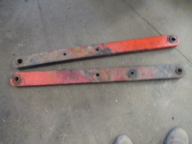 for, David Brown 1490 Hydraulic Arms PAIR - Good Condition