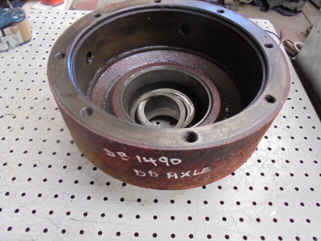 for, David Brown 1490 4wd Front Axle Hub in Good Condition