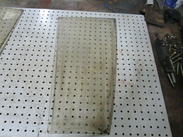 for, David Brown 1290, 1390, 1490, 1494 LH Front Lower Glass - Good condition 