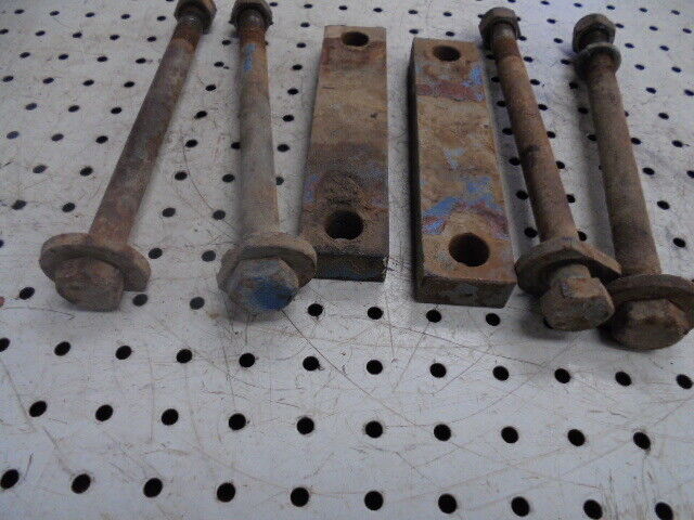 for, Ford 5030 Cab Rear Mounting Bolts & Plates in Good Condition