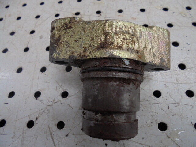 for, David Brown 1394 Brake Slave Cylinder - Good Condition