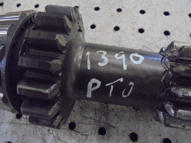 for, David Brown 1390 PTO Drive Gear Shaft - Good Condition
