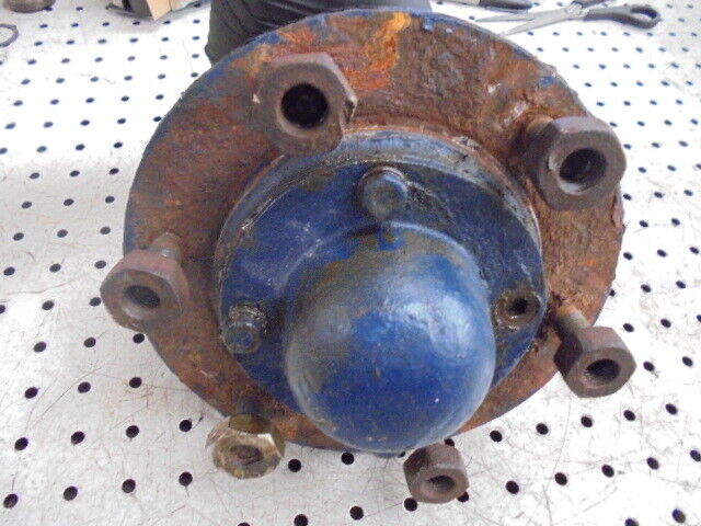 for, Leyland 245,270,262 Front Wheel Hub & Bearings - Good Condition