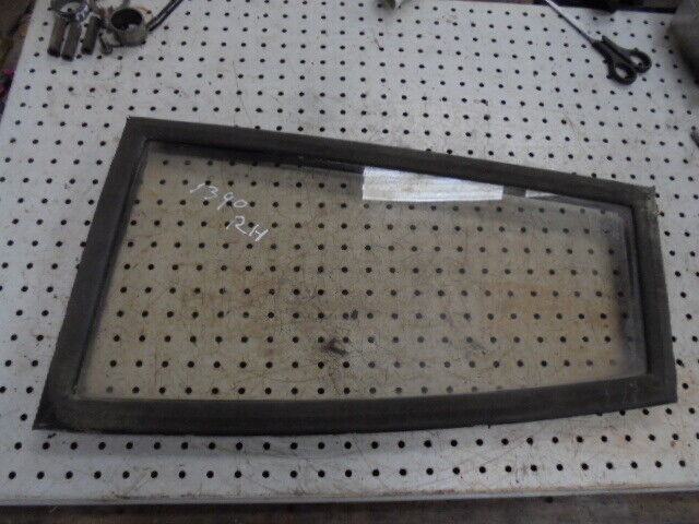 for, David Brown 1390, 1490 Cab RH Lower Front Glass & Rubber Seal