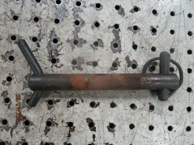 for, Case IH 956 Hydraulic Arm Stabiliser Pin on Rear Axle in Good Condition