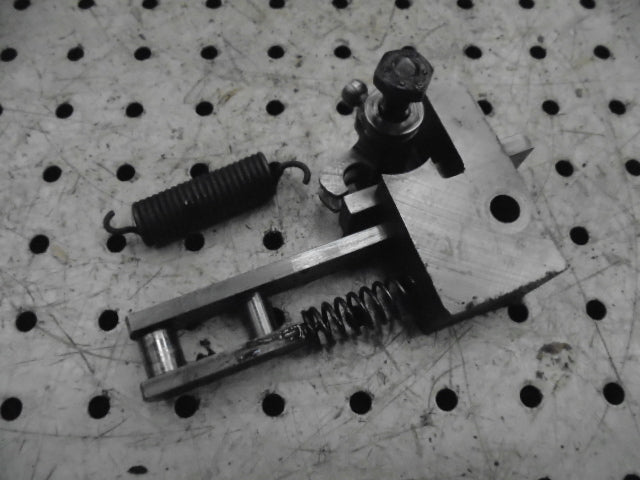 David Brown 1394 Hydraulic Cross Shaft Height Sensing Block Assembly