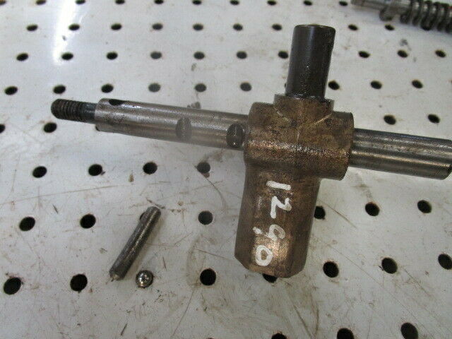 for, David Brown 1290 PTO Engaging Fork & Shaft - Good condition