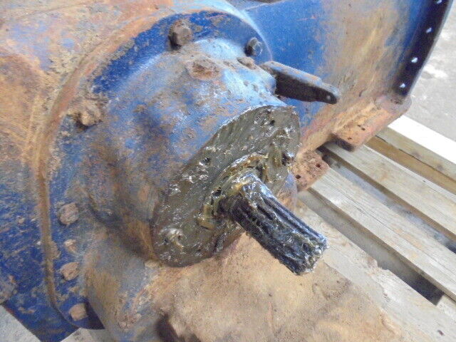 for, Leyland 245 Gearbox & Rear Axle Assembly - Good Condition