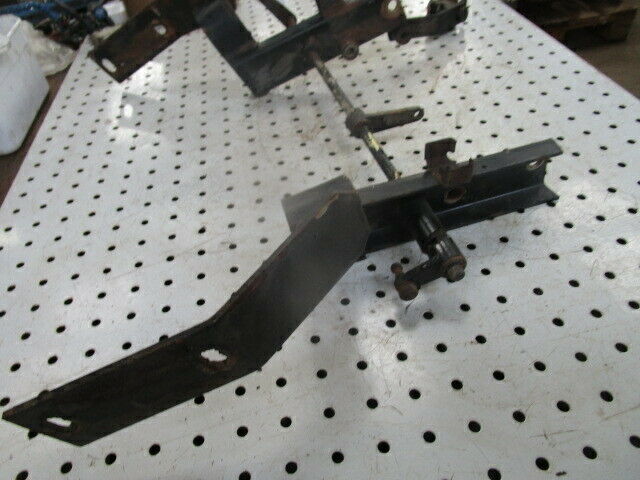 for, David Brown 1294 Throttle Linkages & Brackets Under Cab in Good Condition
