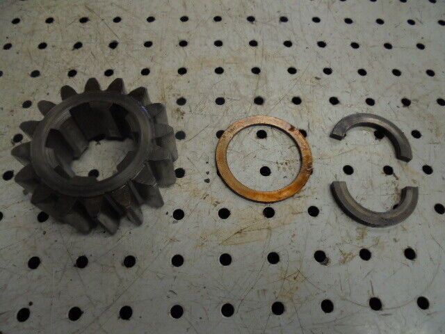 for, David Brown 1490 4wd Front Axle Sun Gear in Good Condition