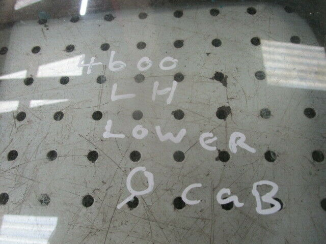 for, Ford 4600 Q Cab LH Lower Front Glass & Rubber Seal in Good Condition