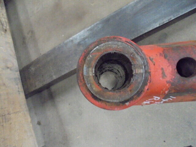for, David Brown 1490 Front Axle RH Extension - Good Condition