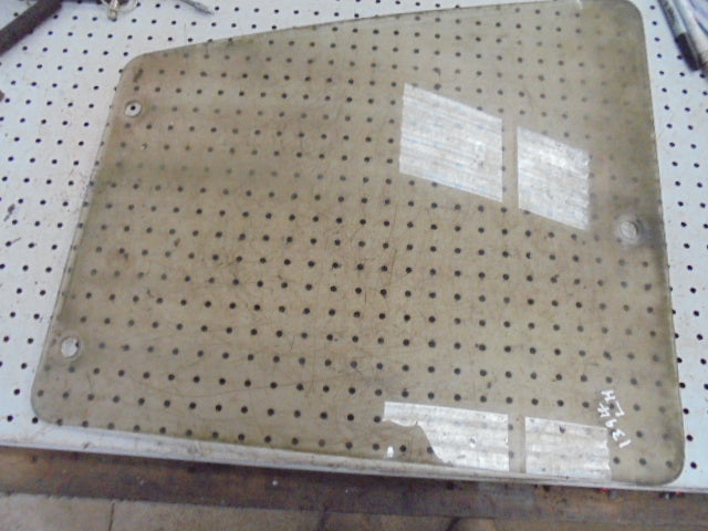 David Brown 1394, 1494 Left Hand Side Glass Above Wing