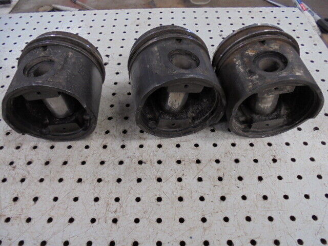 for, Ford 4610 Engine HEADLAND Pistons Set of 3 in Good Condition