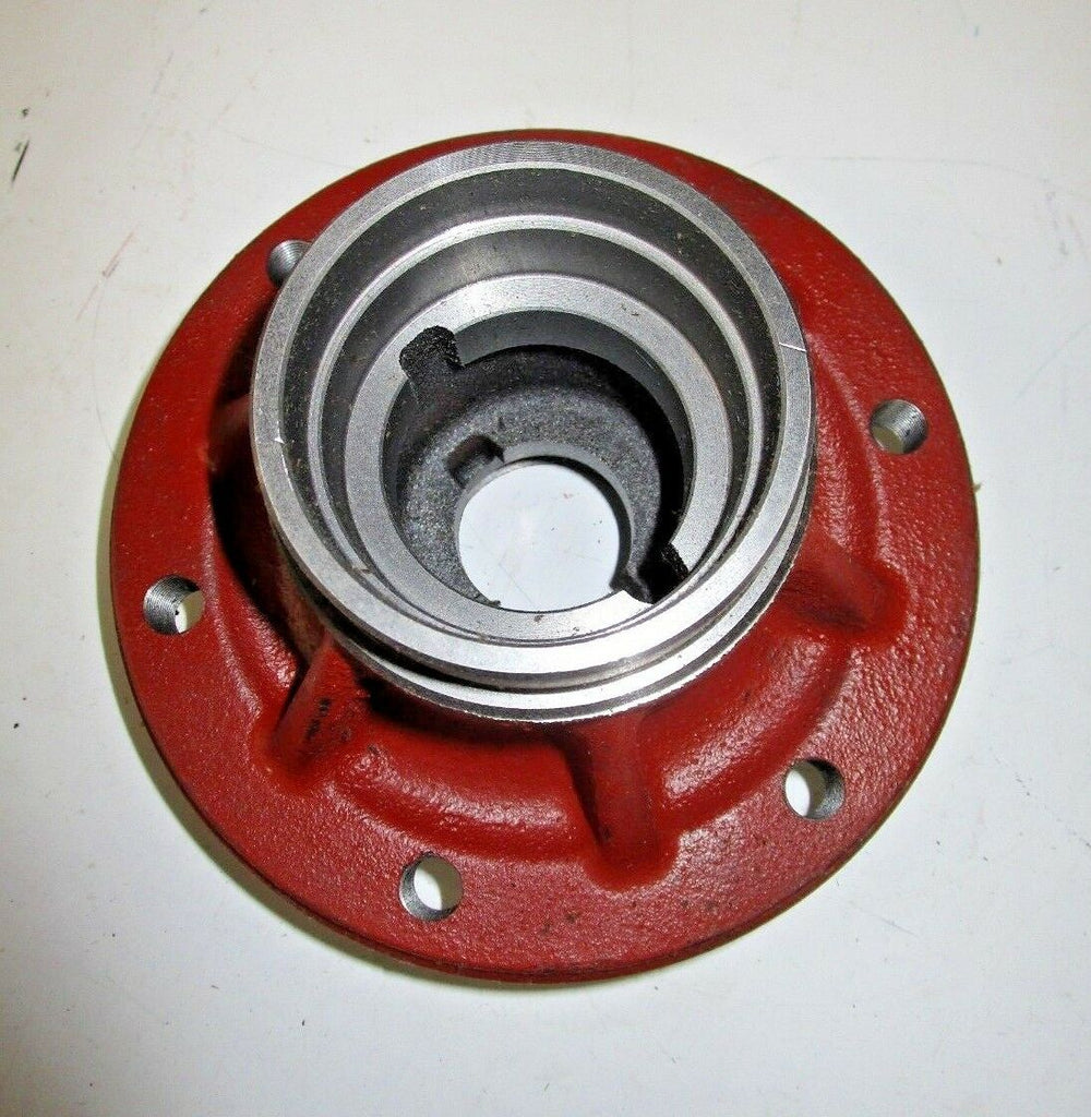 Massey Ferguson Front Wheel Hub 135, 240, 550.